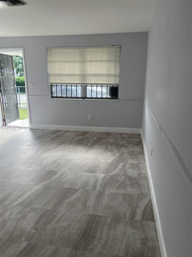 Building Photo - 2145 NW 99th Terrace