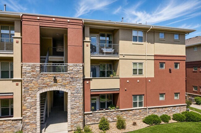 Building Photo - 8123 W 51st Pl