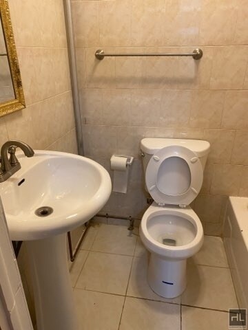 Building Photo - 78 AVENUE