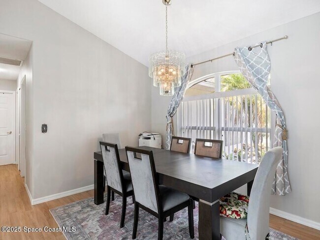 Building Photo - 1026 Blossom Dr