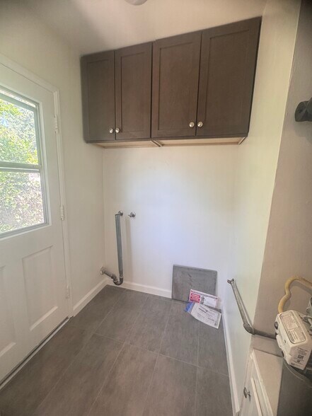 Building Photo - 6714 Aldea Ave