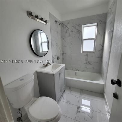Building Photo - 210 SW 30th Ct