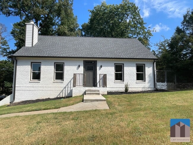 Building Photo - 758 Brownlee Ln