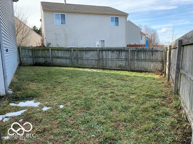 Building Photo - 684 Mountain Pine Dr