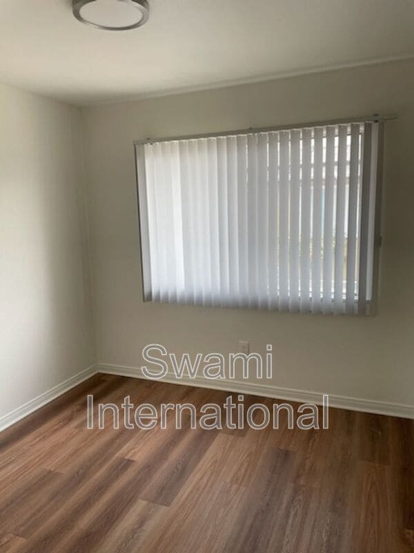 Building Photo - 4542 W Imperial Hwy