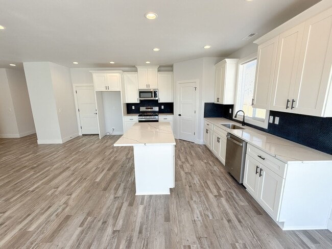 Building Photo - BRAND NEW 3 Bedroom, 2 bath Home