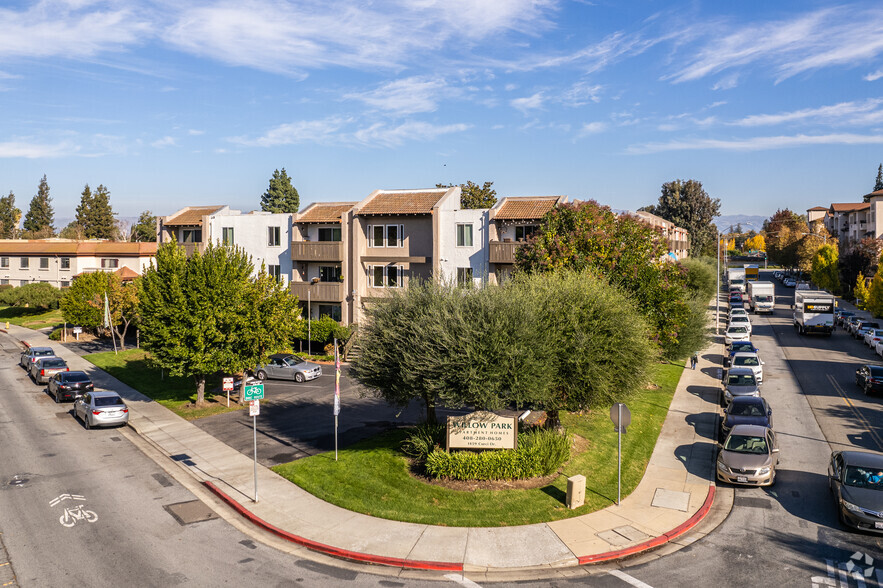 Primary Photo - Willow Park Apartments