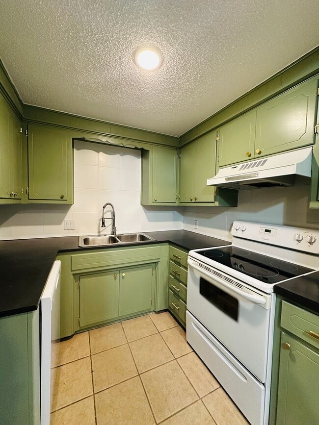 Building Photo - 1227/1229 S 17th St.