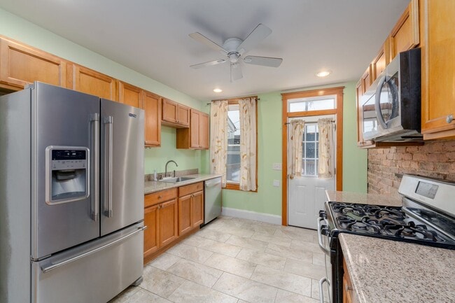 Building Photo - 3-Bedroom, 2-Bathroom in Brewers Hill