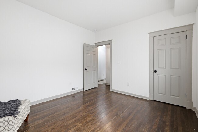 Building Photo - 1311 E 29th St