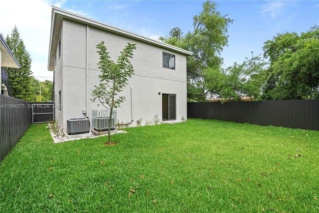 Building Photo - 5821 NW 30th Ave