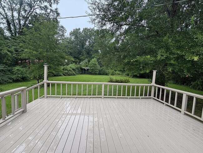 Building Photo - 1705 Lotus Ln