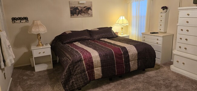 Building Photo - 455 S Delaware Dr