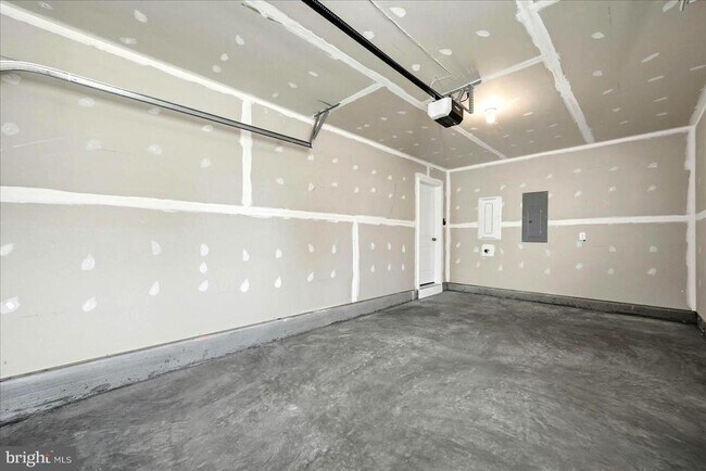 Building Photo - 1829 Harvest Dr