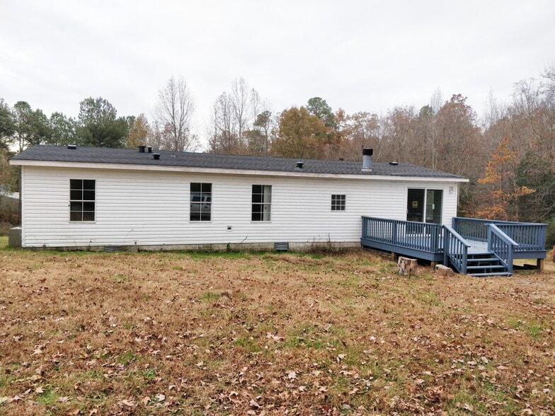 Building Photo - 8640 old pond rd