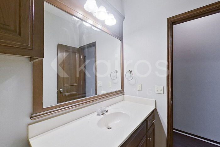 Building Photo - 4804 Doe Run Dr