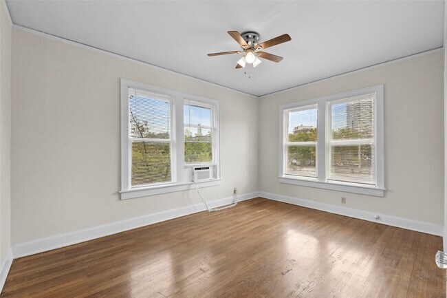 Building Photo - 436 Westmoreland St