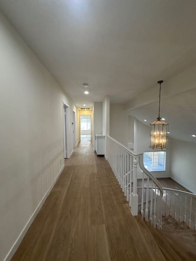 Building Photo - Stunning gated executive home completely redone