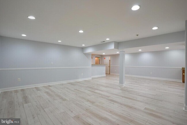 Building Photo - 22746 Oatlands Grove Pl