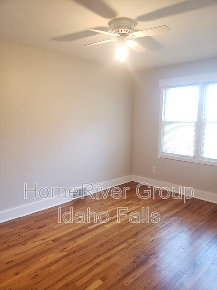 Building Photo - 670 L St