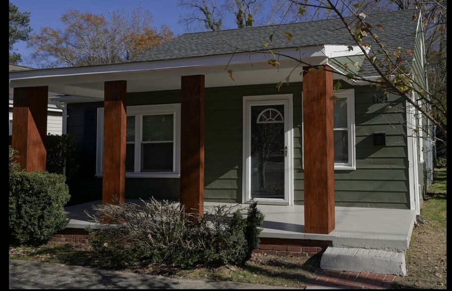 Primary Photo - 1104 Berkeley St
