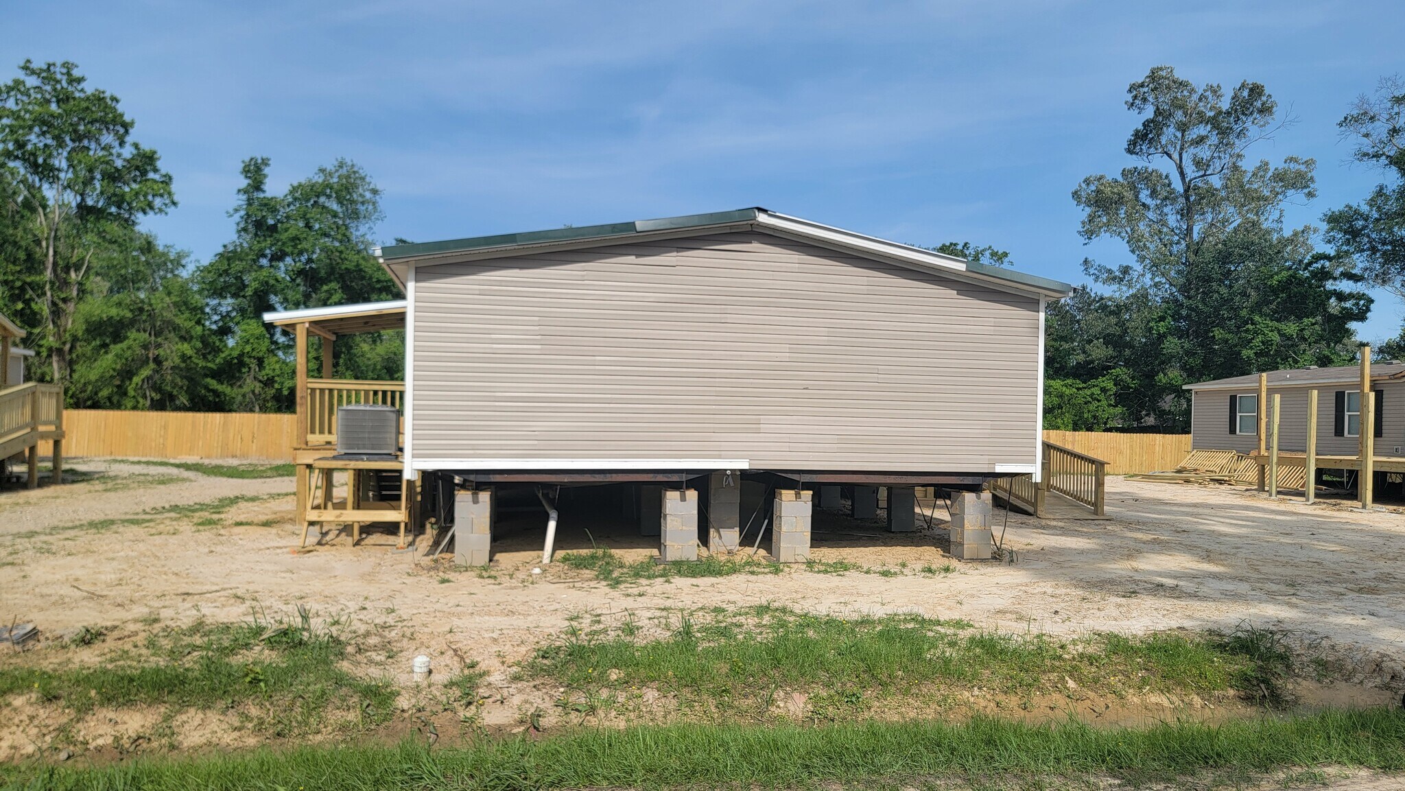 Building Photo - 32744 Carolee Cir