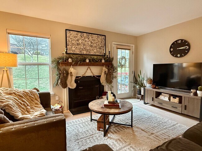 Building Photo - 602 Hamilton St