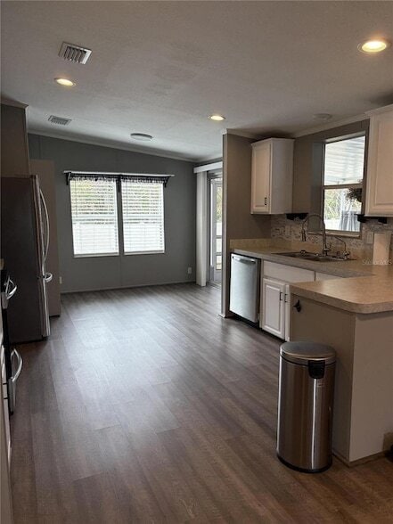 Building Photo - 717 Choo Ln