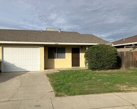 Building Photo - plumeria2509 - 7/50/0 - R