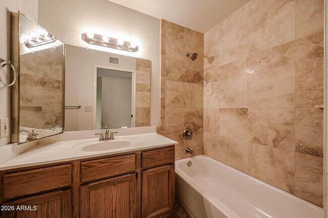 Building Photo - 3233 E Desert Cove Ave