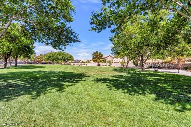 Building Photo - 6425 N Buttercup Creek St