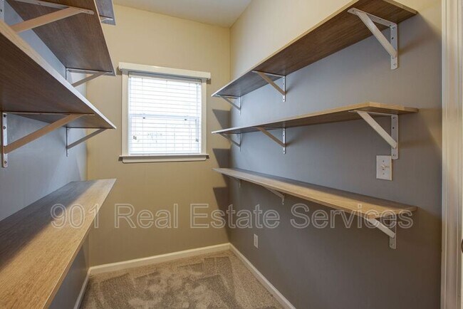 Building Photo - 1413 Island Town Dr