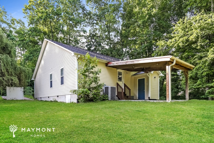 Building Photo - 772 Charleston Dr
