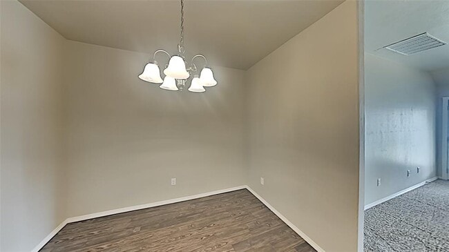 Building Photo - 4601 Oasis Ln