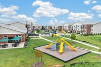 Building Photo - Oakdale Apartments