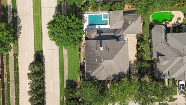 Building Photo - 903 Annabella Pl