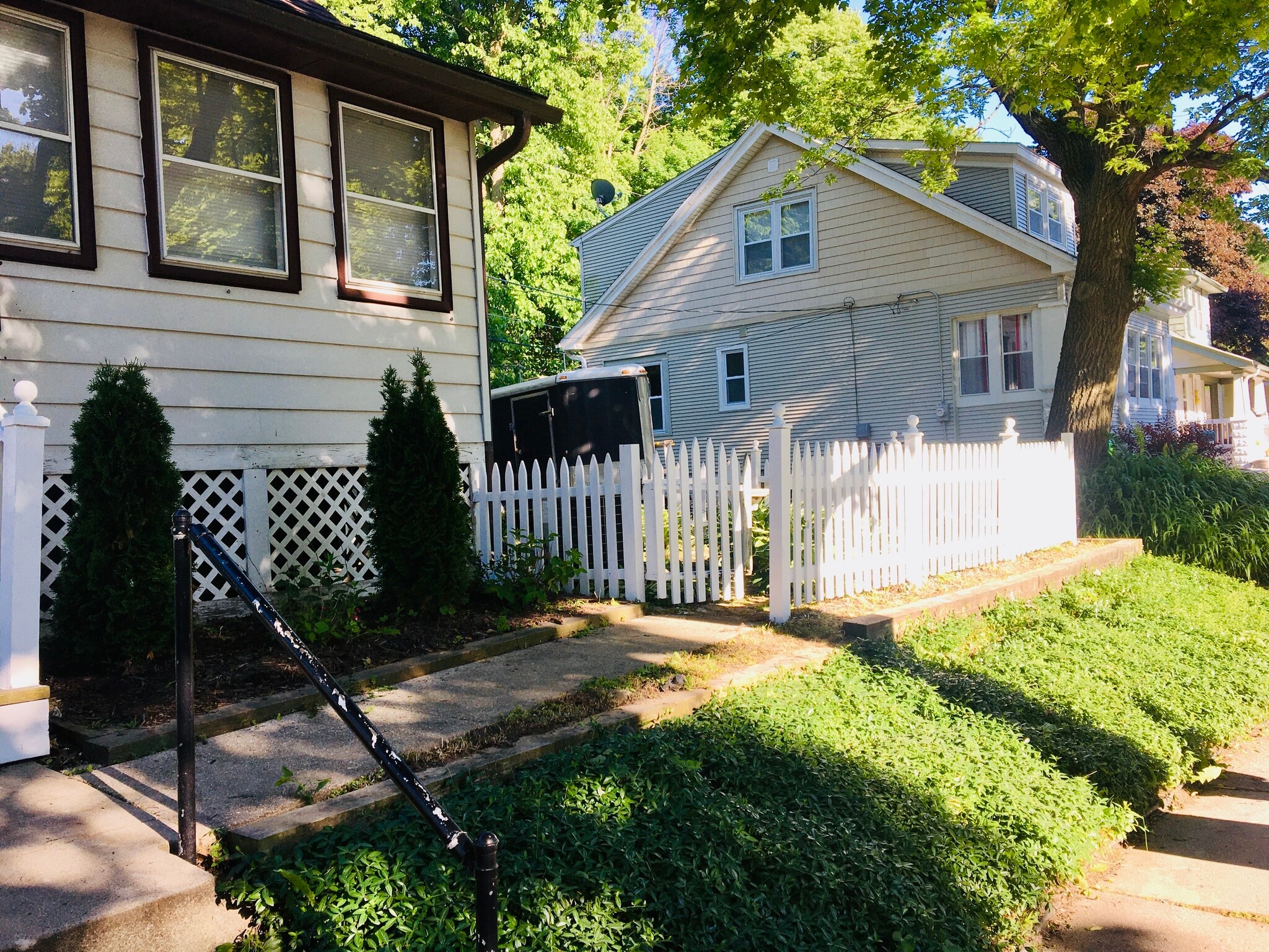 Building Photo - 3348 S Illinois Ave