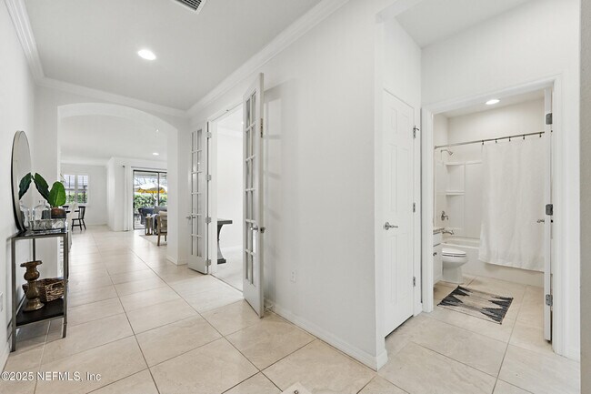 Building Photo - 225 Sweet Pne Trl