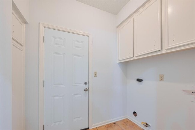 Building Photo - 12922 Ashford Chase Dr
