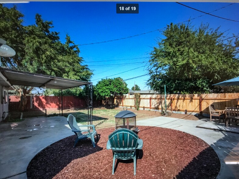 Building Photo - 1330 N Winery Ave