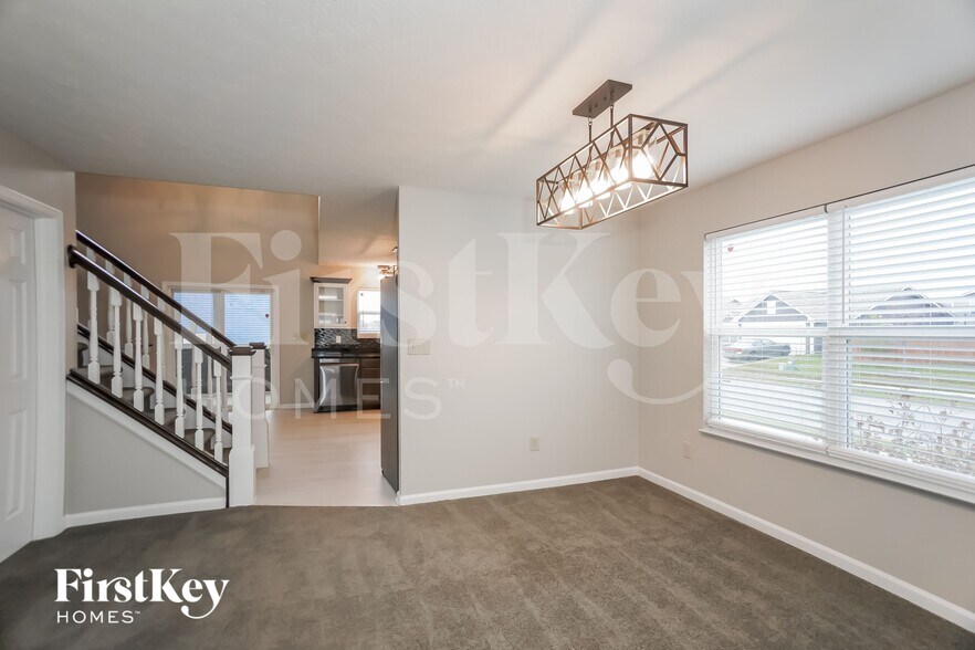 Building Photo - 869 Fieldstone Dr