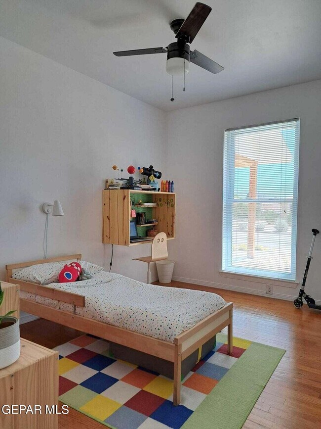 Building Photo - 817 Centennial Dr