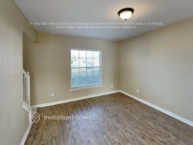 Building Photo - 552 Cody Caleb Dr