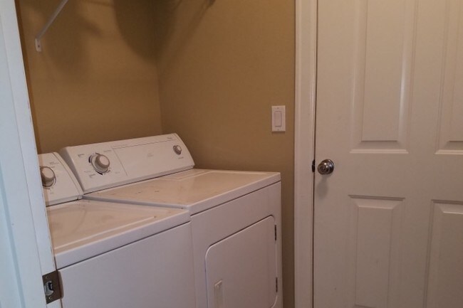 Building Photo - 61158 Kepler St