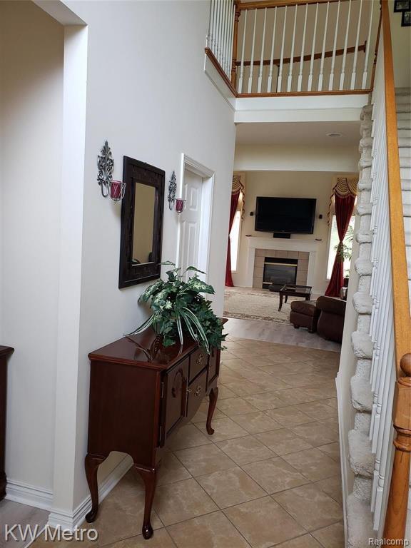 Building Photo - 1227 Letica Dr