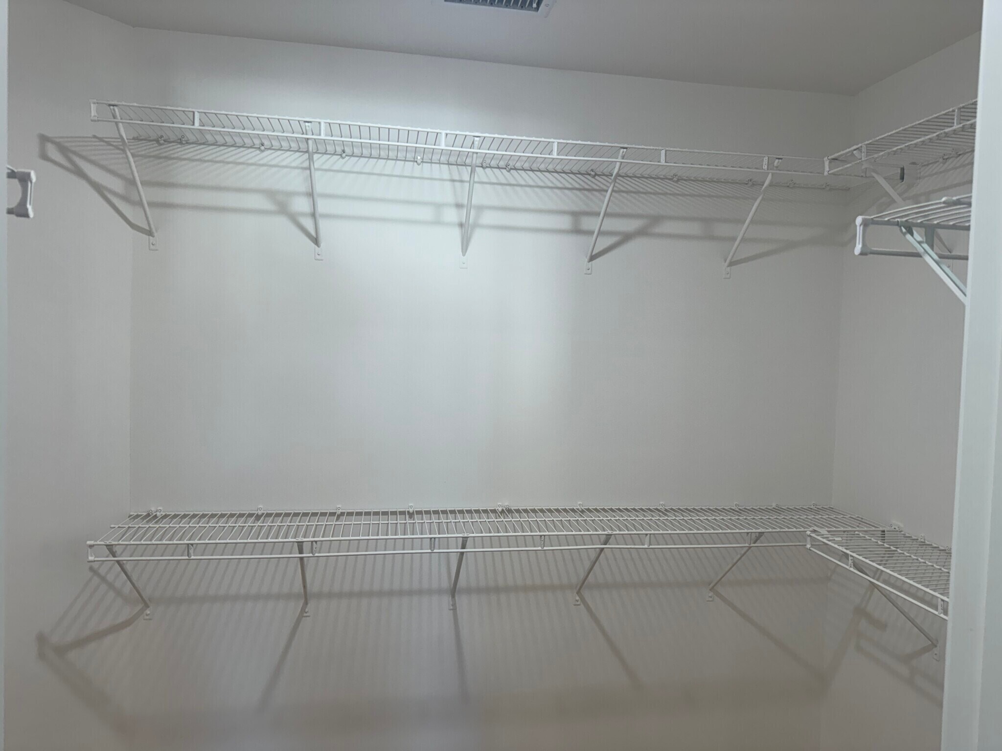 Building Photo - 8 Elton St