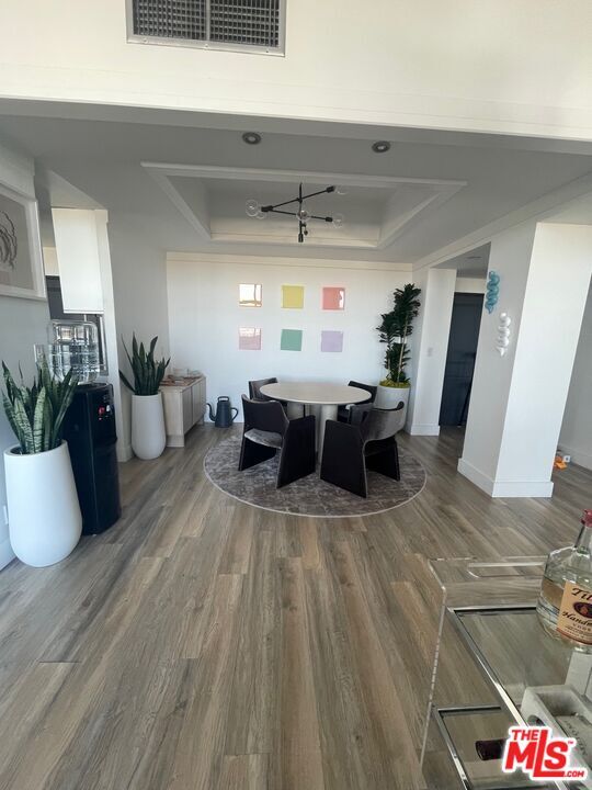 Building Photo - 1155 N La Cienega Blvd