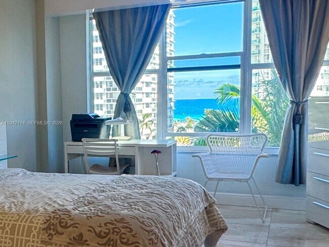 Building Photo - 3800 S Ocean Dr