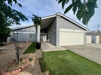 Building Photo - Beautiful 4 bedroom in West Lancaster