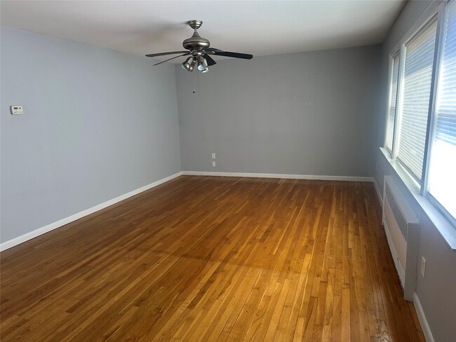 Building Photo - 560 Rockaway Ave